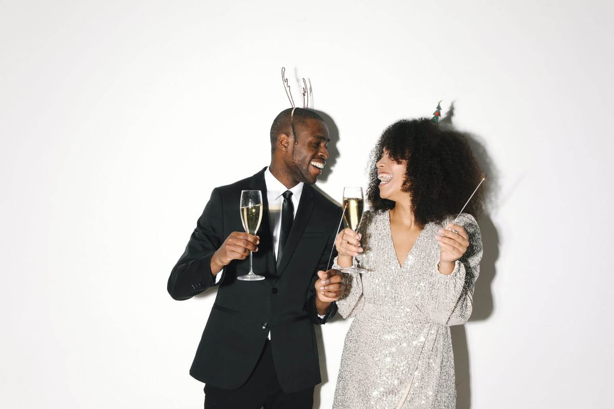 The Ultimate Guide To What To Wear To Holiday Party Outfits the-ultimate-guide-to-what-to-wear-to-holiday-party-outfits