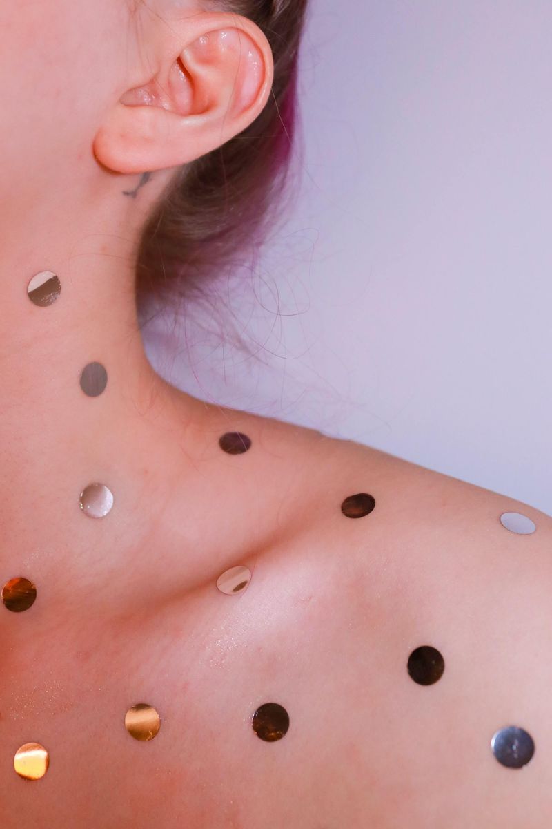 Jeweled Neck and Shoulders - Source  UnSplash 